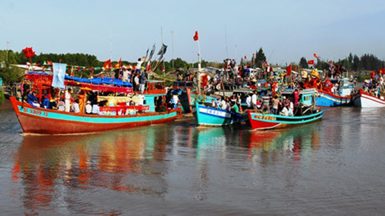 Lễ hội nghinh Ông ở Đông Hải