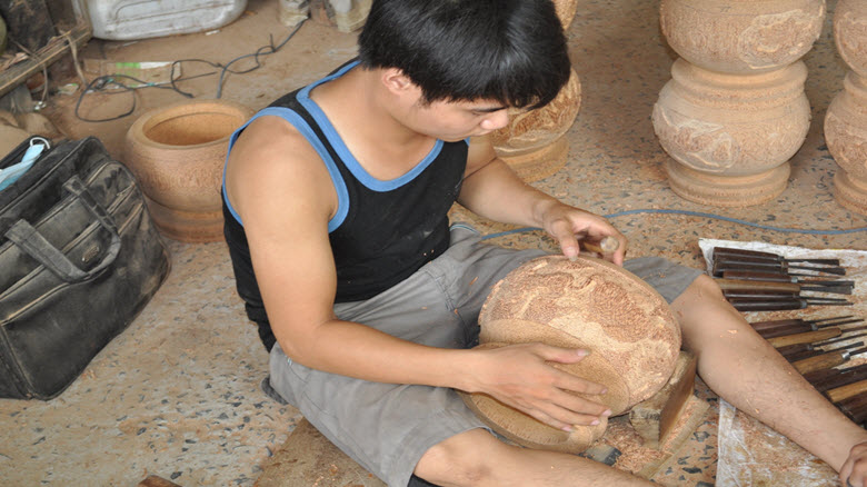 Quy định về chính sách hỗ trợ đào tạo nghề và giải quyết việc làm cho người lao động bị thu hồi đất