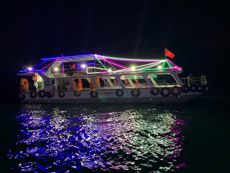 RESORT VĨNH HY  - Sự kết hợp giữa hiện đại và thiên  nhiên hoang sơ.