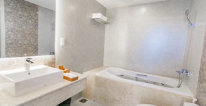 NAVY HOTEL CAM RANH - Những trải nghiệm thư giãn và yên bình đến khó quên