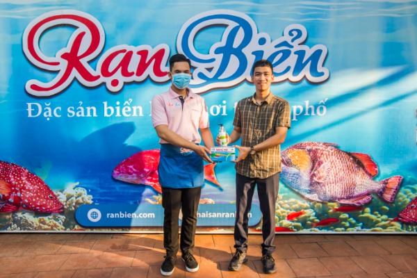 Thưởng thức hải sản đúng chuẩn Rạn Biển, Covid – 19 không còn đáng lo sợ