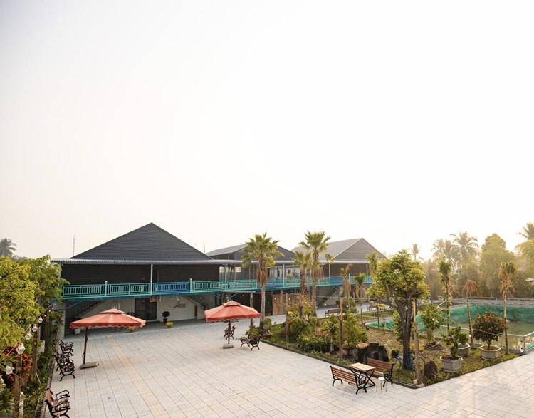 Khách sạn Vườn Cau & Khu vui chơi giải trí SaLa