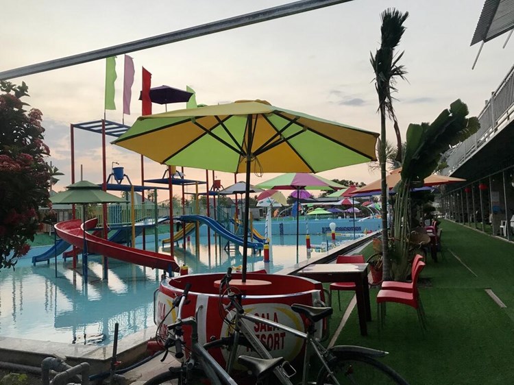 Khách sạn Vườn Cau & Khu vui chơi giải trí SaLa