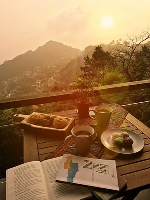 Le Bleu Floating Clouds Homestay