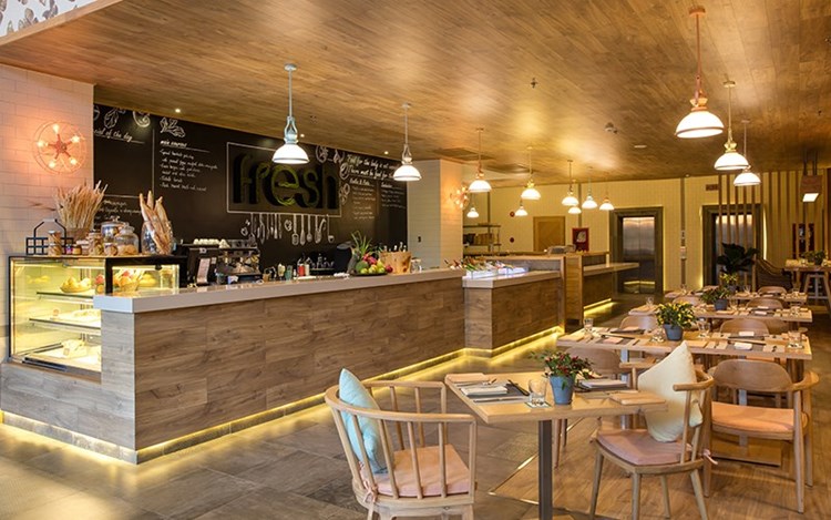 Khách sạn Fusion Suites Sài Gòn