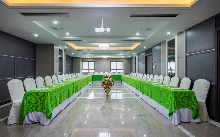 Khách sạn GREEN LIGHTHOUSE 