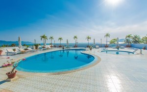 Yasaka-Saigon-Nhatrang Hotel 