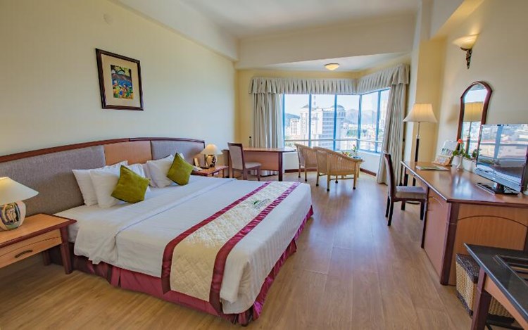 Yasaka-Saigon-Nhatrang Hotel 