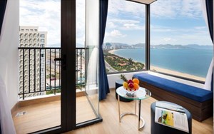 Khách sạn Crown Nha Trang 