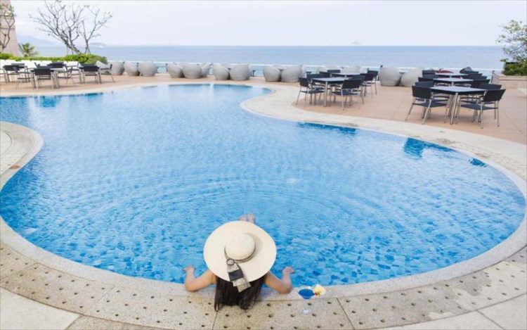 Khách sạn Diamond Bay Nha Trang
