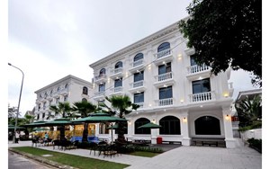 Khách sạn Crown Nguyên Hoàng