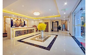 Khách sạn Crown Nguyên Hoàng