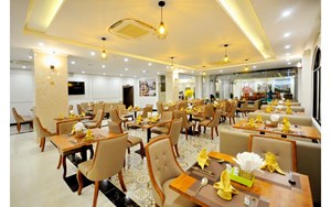 Khách sạn Crown Nguyên Hoàng