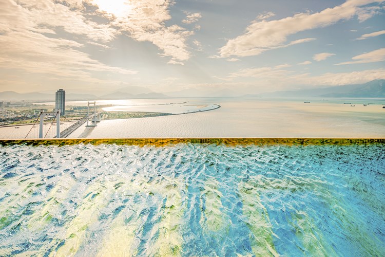 DANANG GOLDEN BAY – KHÁCH SẠN SANG TRỌNG BẬC NHẤT ĐÀ NẴNG