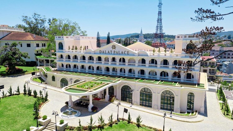 Khách sạn Dalat Palace - Khách sạn tiêu chuẩn 5 sao
