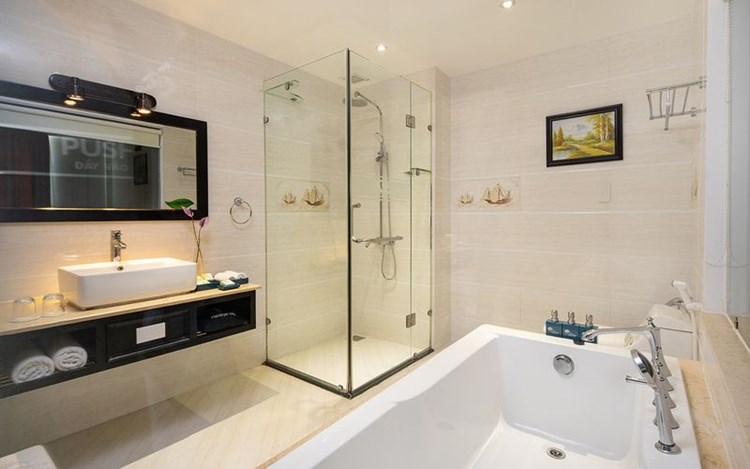 The Sailing Bay Beach Resort Mũi Né