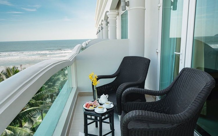 The Sailing Bay Beach Resort Mũi Né