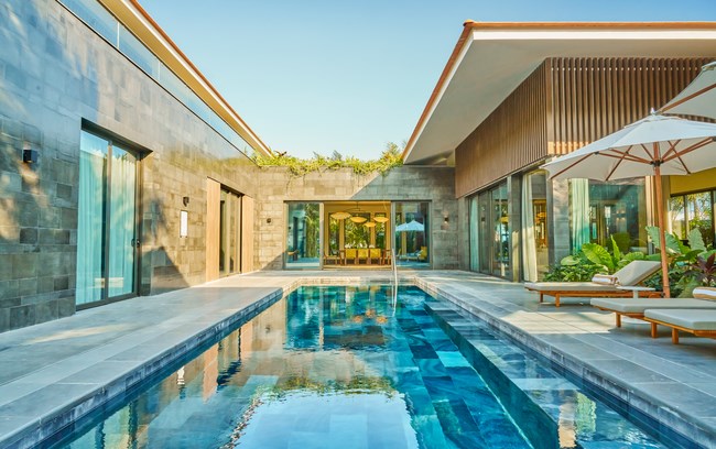  Intercontinental Phú Quốc Long Beach Resort