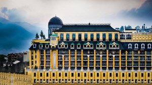 Hotel De La Coupole - MGallery Sa Pa, cung điện châu Âu giữa lòng thị trấn mờ sương