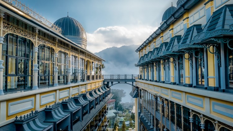 Hotel De La Coupole - MGallery Sa Pa, cung điện châu Âu giữa lòng thị trấn mờ sương
