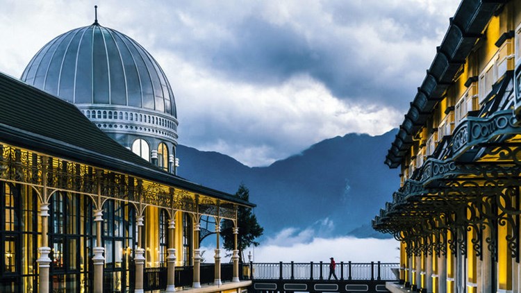 Hotel De La Coupole - MGallery Sa Pa, cung điện châu Âu giữa lòng thị trấn mờ sương