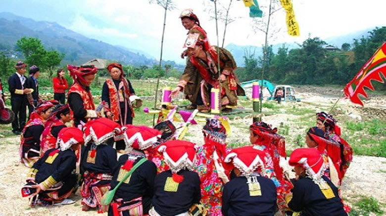 5 lễ hội Xuân độc đáo ở Sa Pa