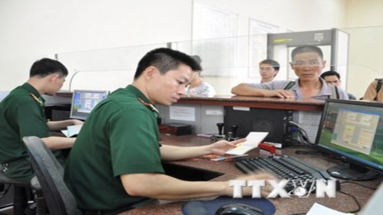 Kéo dài thời gian thông quan tại cửa khẩu quốc tế Móng Cái