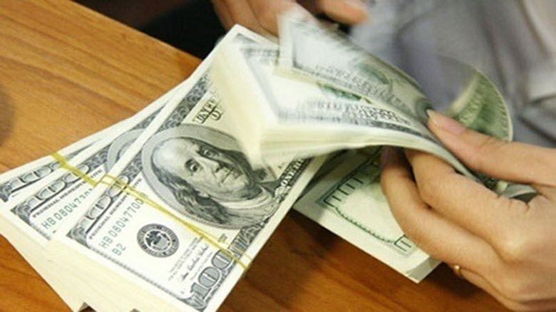 Hạ lãi suất gửi USD xuống 0%, Ngân hàng Nhà nước hướng tới chống USD hóa