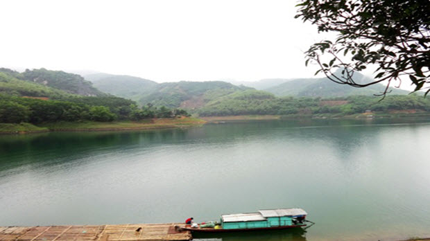 Một ngày thong thả thưởng ngoạn ở Thung Nai