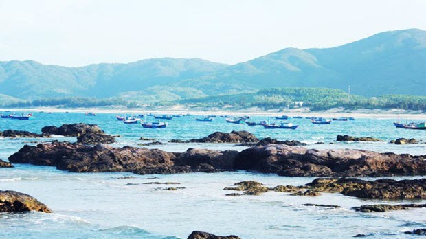 Vẻ đẹp nguyên sơ gành đá Lộ Diêu