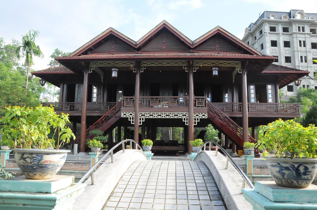 Khu du lịch sinh thái Him Lam