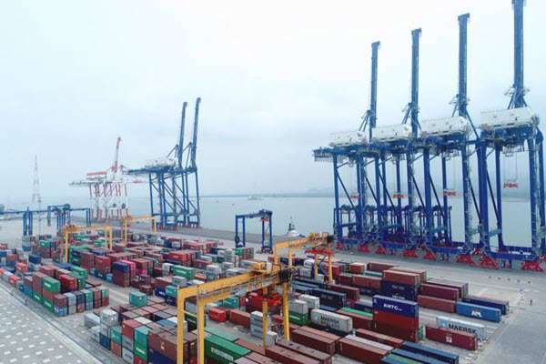 Doanh nghiệp vận tải “khó thở” khi xăng dầu liên tục tăng giá