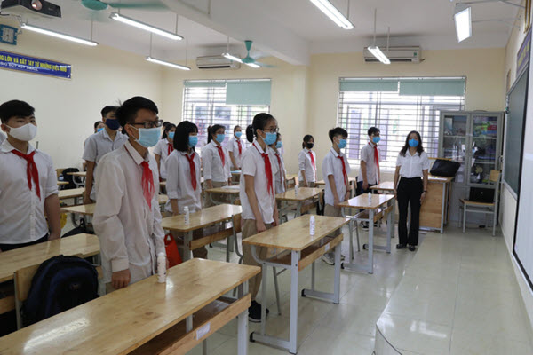 Hàng chục triệu học sinh trở lại trường