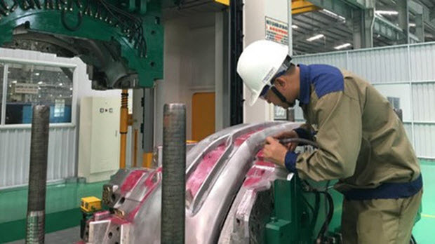  Hẹn lại mục tiêu tỷ lệ nội địa hoá ô tô đã trễ hơn 10 năm