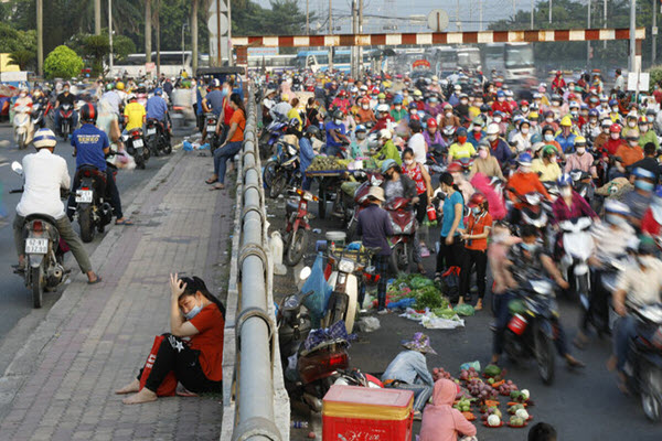 Tìm hiểu 12 chính sách hỗ trợ lao động khó khăn từ gói 26.000 tỷ đồng