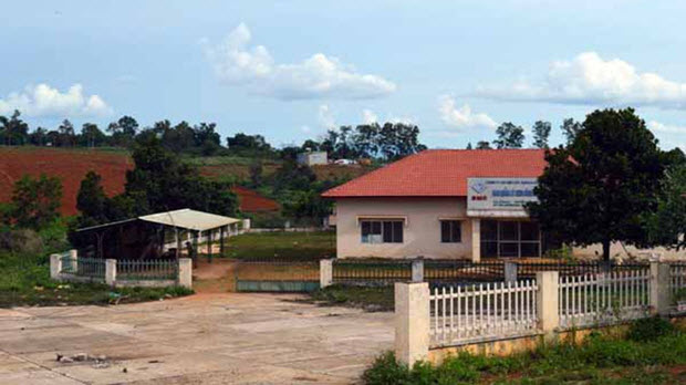 Đầu tư cụm công nghiệp hàng chục tỷ rồi “đắp chiếu”