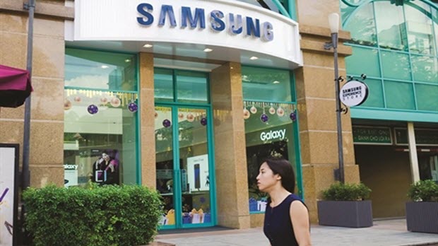  Cuộc lấn sân trong phân phối hàng công nghệ