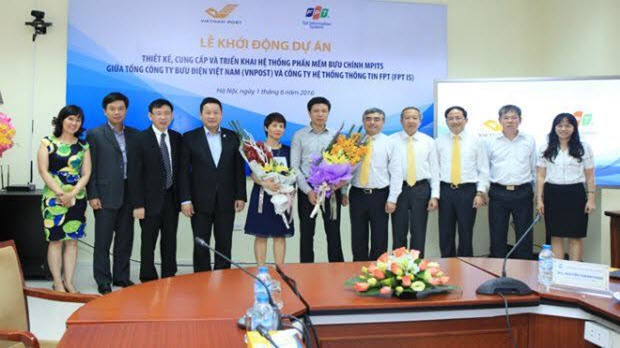  VietnamPost và FPT hợp tác phát triển dịch vụ bưu chính