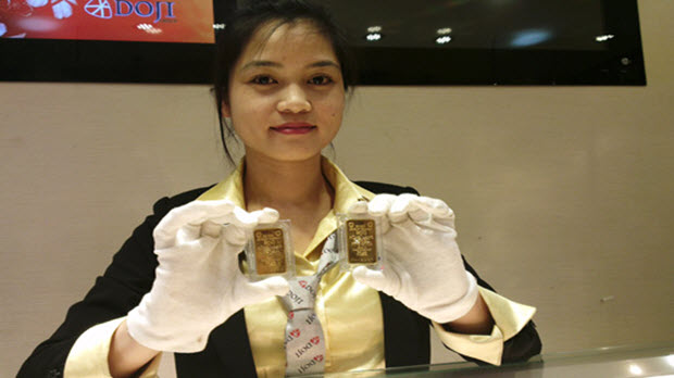  Vàng SJC lại rẻ hơn thế giới
