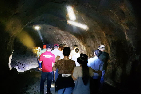 Kỳ vĩ hang động núi lửa Đắk Nông