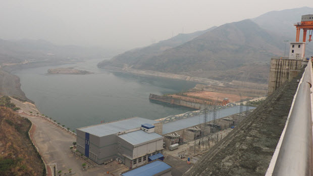 EVN cam kết không để thiếu điện suốt năm 2016