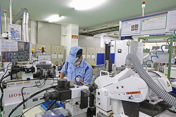 Không cần phải trải thảm thu hút đầu tư bằng mọi giá