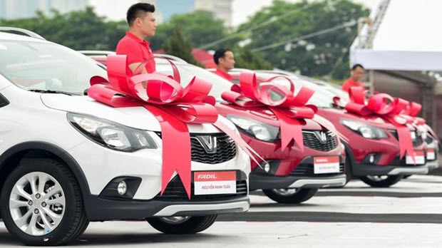 Giành giật thị phần, ô tô mua càng sớm, giá càng rẻ