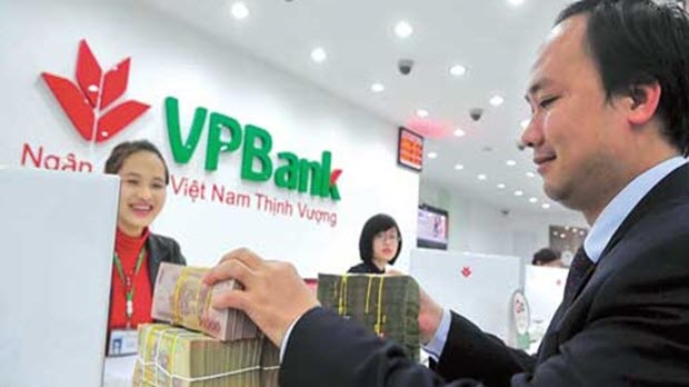 Căng thẳng lãi suất