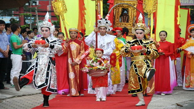 Lễ hội Bà Chúa Xứ – Núi Sam (Châu Đốc, An Giang)