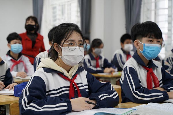 Hà Nội sẽ cho học sinh cấp 3 trở lại trường vào tháng 12