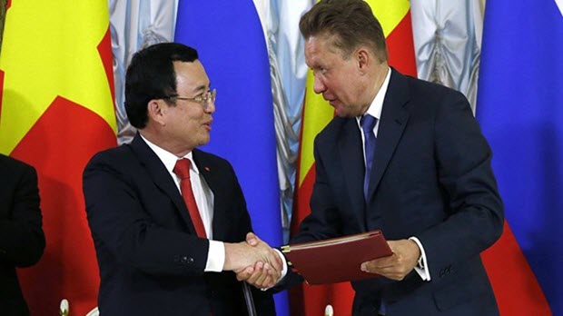 “Đại gia” dầu mỏ Nga và PetroVietnam ký hợp đồng cung cấp dầu mỏ dài hạn