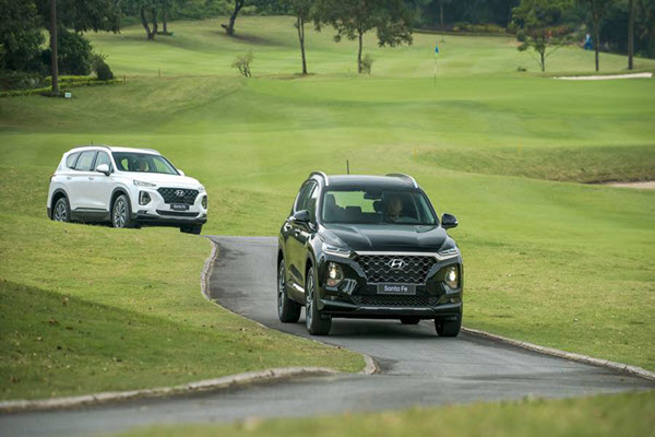 Sức mua yếu, ô tô đua nhau giảm giá