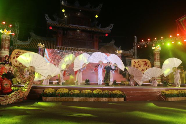 ドンタップのユニークな「ゴーストマーケット」を再現