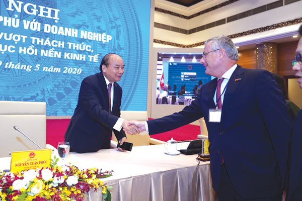 Khai mở mặt trận kinh tế: Chính phủ cùng ngồi với cộng đồng doanh nghiệp